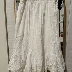 1983 White Lace Skirt